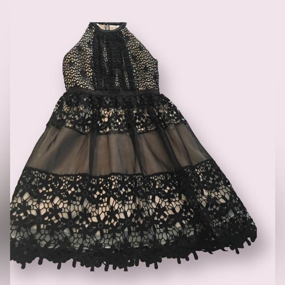 Minuet Lace black and cream Dress EUC